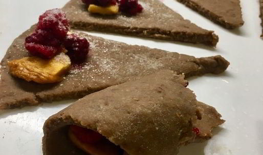 дважды малиновое печенье с персиком