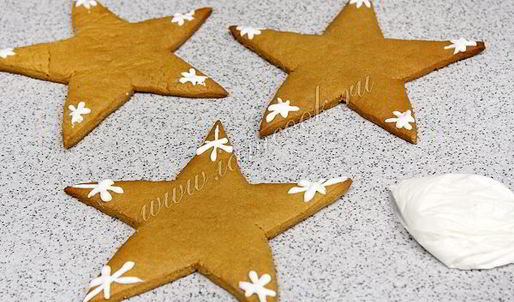 елка из имбирного печенья