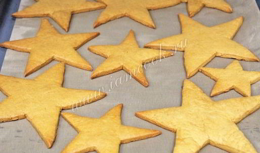 елка из имбирного печенья