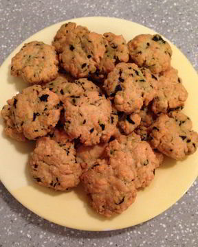 Печенье с сыром и базиликом