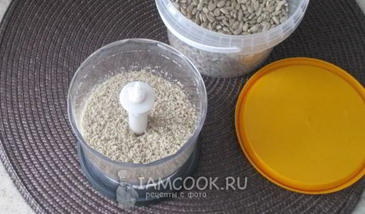 полезные крекеры из цельнозерновой муки