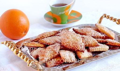 слоеное печенье в сахаре