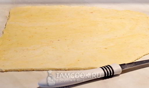 слоеное печенье в сахаре