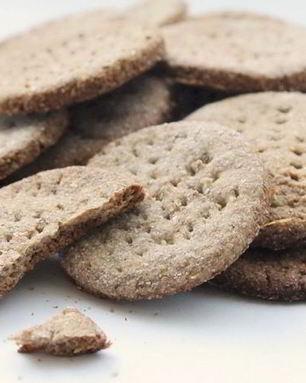 Цельнозерновые крекеры