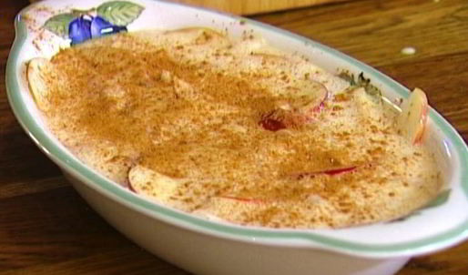 блинный пирог с яблоками, грушами и корицей