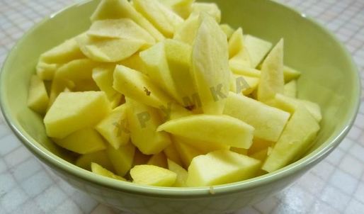 быстрый яблочный пирог с творожной заливкой