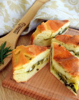 Грузинский пирог с тархуном и сыром