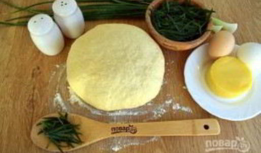 грузинский пирог с тархуном и сыром