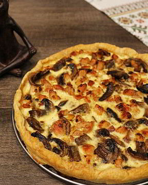 Киш из слоеного теста