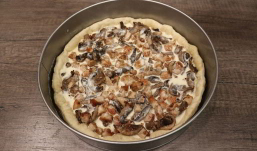 киш из слоеного теста