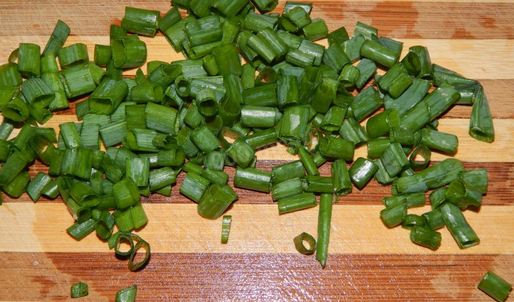 курник с картошкой и курицей из слоеного теста