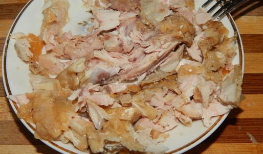 курник с картошкой и курицей из слоеного теста