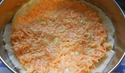 морковно-сырный пирог