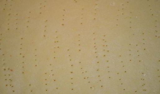 немецкий яблочный пирог с йогуртом и миндальными лепестками