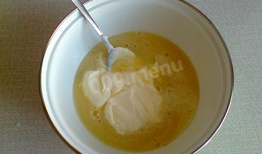 нежный пирог со смородиной