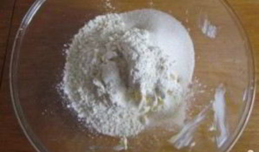 пирог с грушевым вареньем