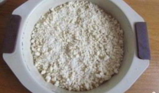 пирог с грушевым вареньем