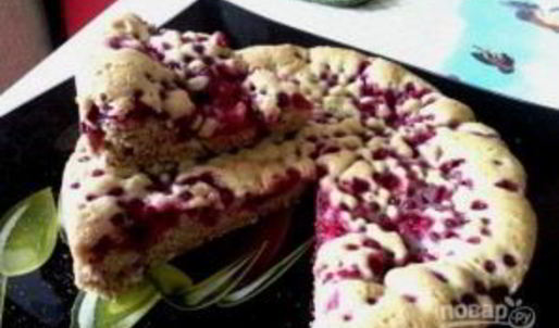 пирог с красной смородиной