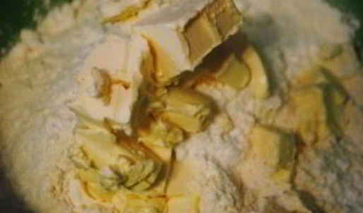 пирог с яблоками в мультиварке