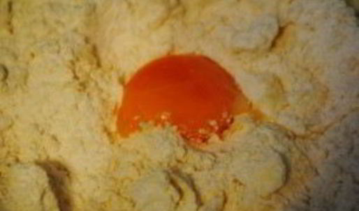 пирог с яблоками в мультиварке