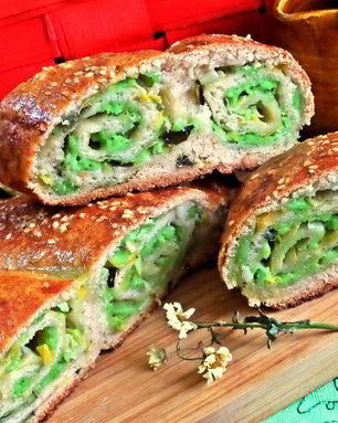 Сырный пирог-рулет