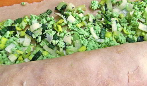 сырный пирог-рулет