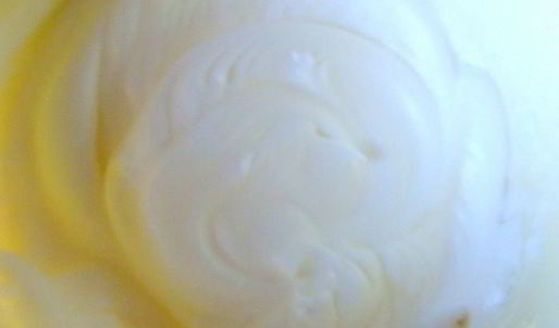 творожно-белковый пирог с айвой