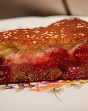 Вишневый пирог с заварным кремом