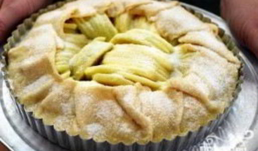 яблочный пирог с сахарной глазурью