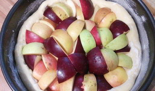 яблочный пирог