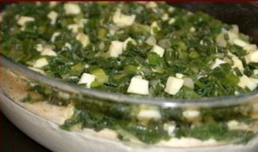 заливной пирог с зеленым луком и яйцом