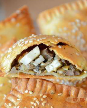 Греческие пирожки с потрошками
