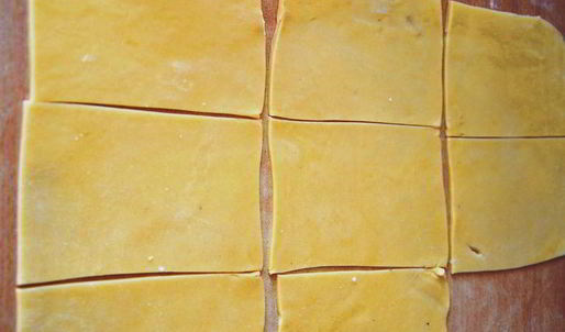 греческие пирожки с потрошками