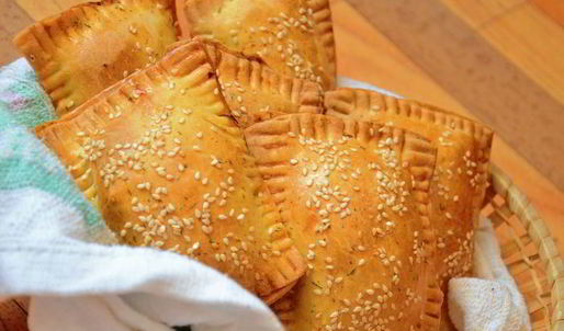 греческие пирожки с потрошками