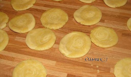 малазийские слоеные пирожки