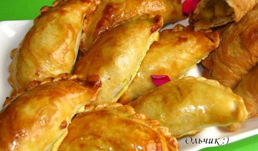 малазийские слоеные пирожки