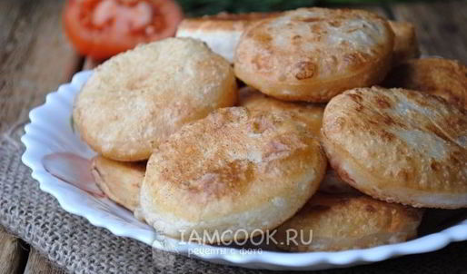 пирожки бомбочки с творогом и помидорами