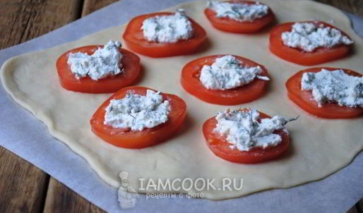 пирожки бомбочки с творогом и помидорами