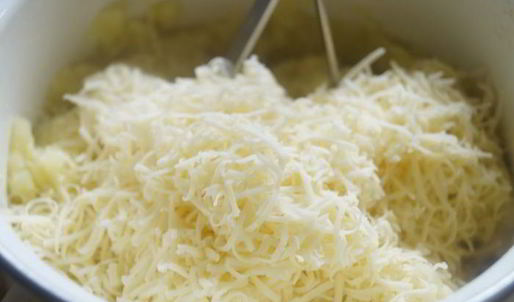 пирожки из томатного теста