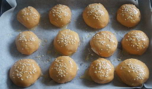 пирожки из томатного теста