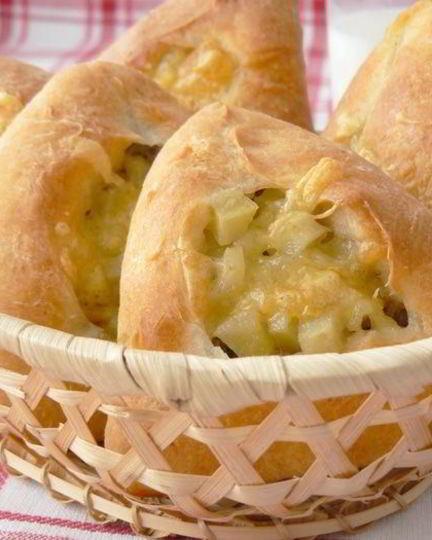 Рецепт пирожков из творожного теста с мясом и картошкой