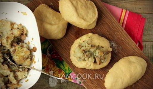 пирожки печеные с картошкой и шампиньонами