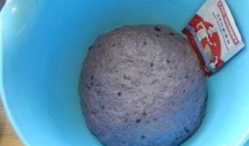 пирожки с черникой на кефире