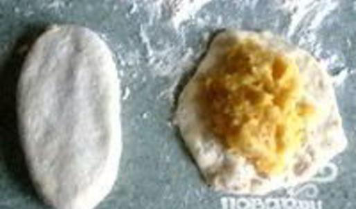 пирожки с горохом жареные