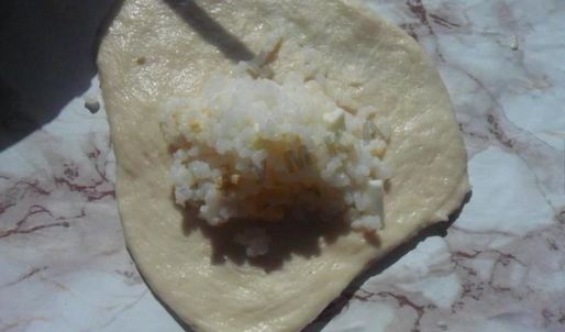 пирожки с рисом и яйцом в духовке