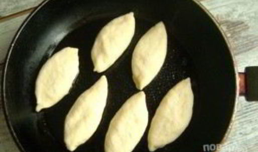 пирожки с рисом из дрожжевого теста