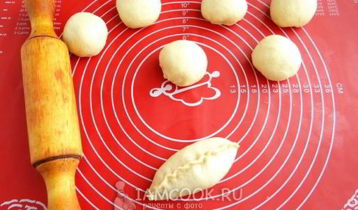 пирожки с солеными грибами