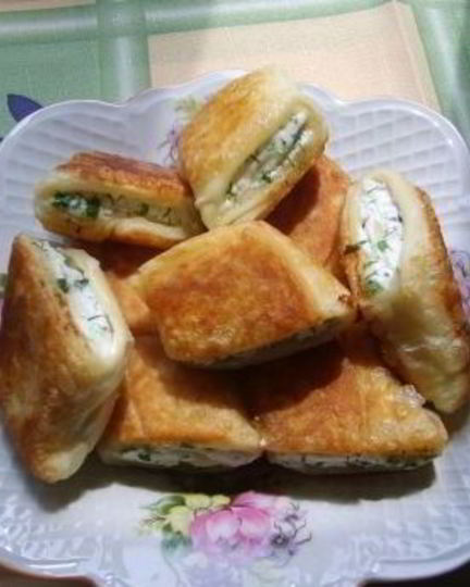 Рецепт пирожков с творогом на сковороде