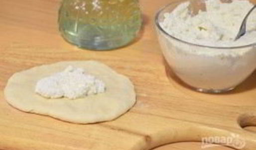 пирожки с творожной начинкой