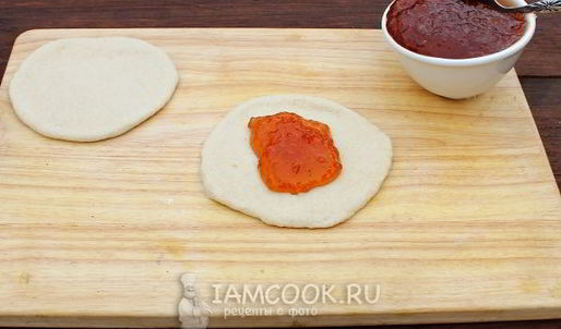 пирожки с яблочным повидлом